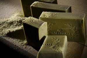 Olive Oil  Bar Soaps & Glycerin - Fruity Bar soaps Papoutsanis